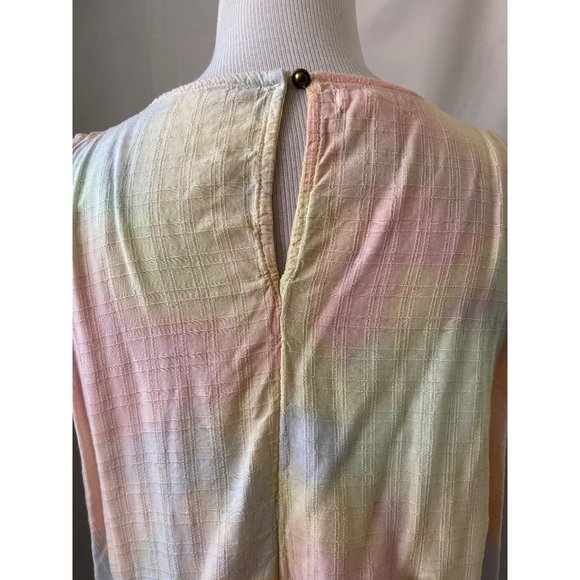 Maurices Pastel / Cream Crochet Neckline Pleated Textured Sleeveless Tank Top - Picture 8 of 10